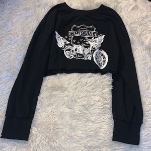 Graphic Crop Sweater🏍️